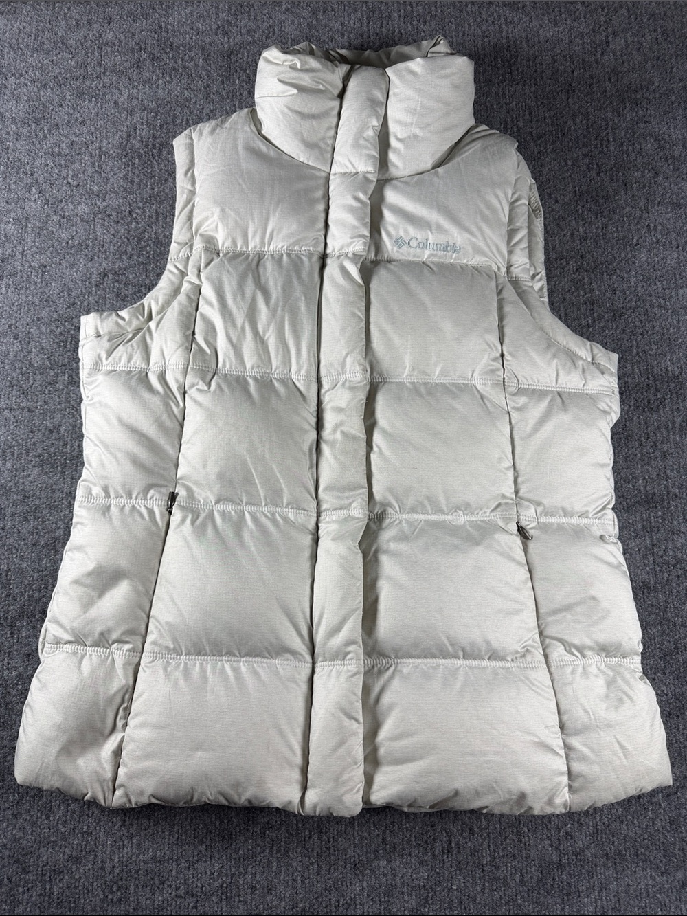 Columbia Light Gray Quilted Down Puffer Vest - Women's